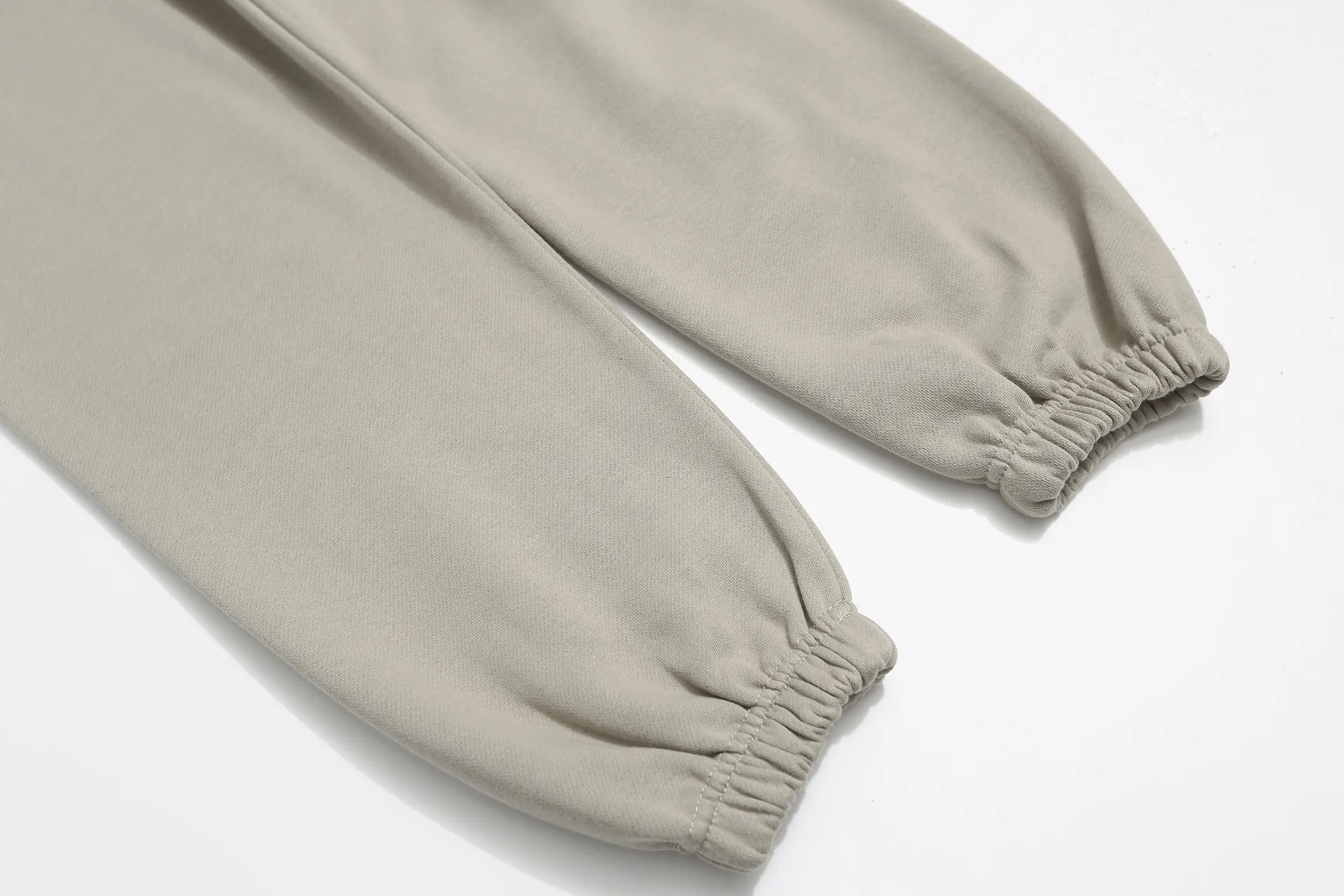 Essentials FOG ：ZT # ： Sizes：S M L XL